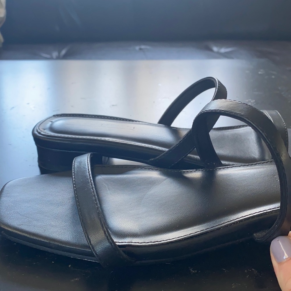 Dainty black heeled sandal